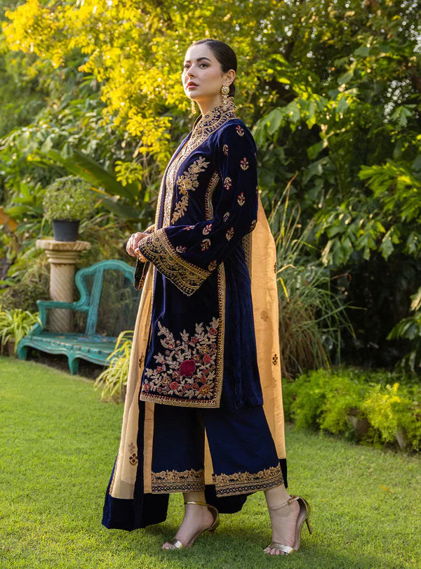 Winter Embroidered Velvet 3piece suit - KP3357