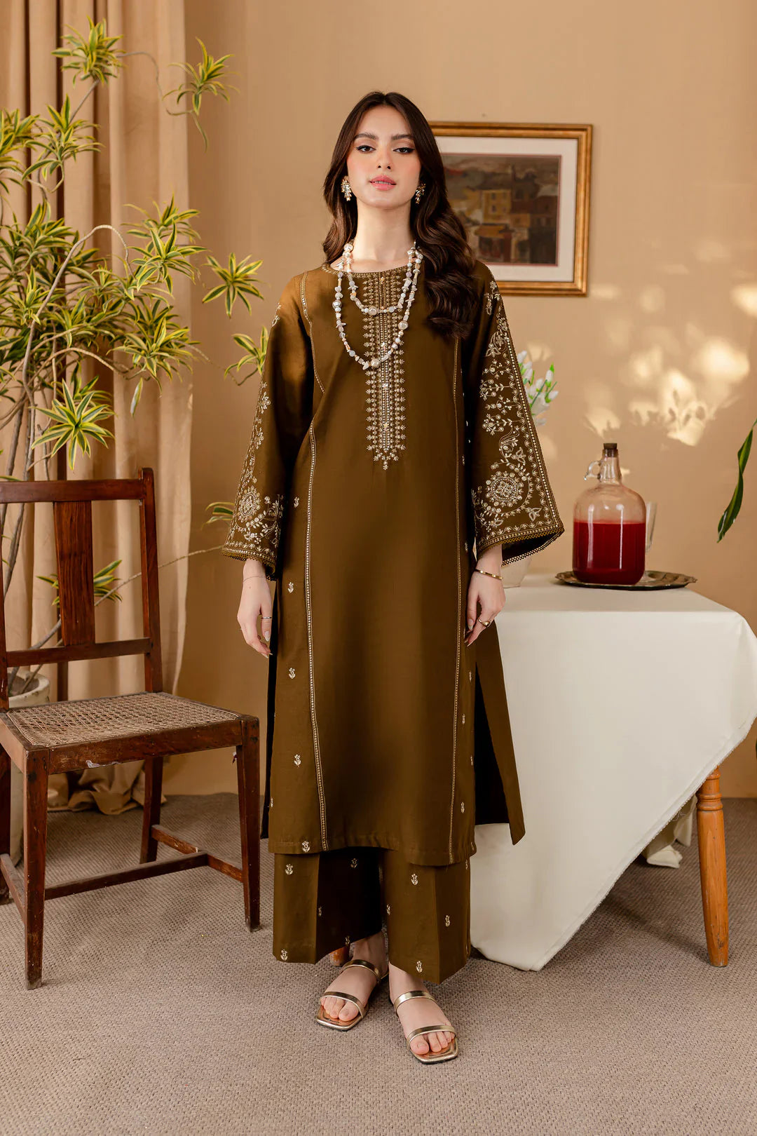 Winter 2PC Dhanak Embroidered Suit - KP3373
