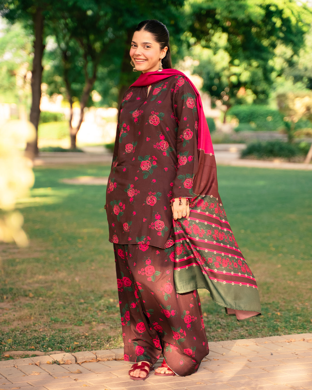Winter 3PC Karandi Digital Print Dress - KP33148