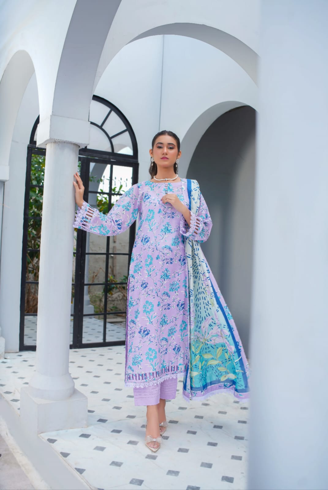 Elegant 3 Piece Embroidered Lawn Suit