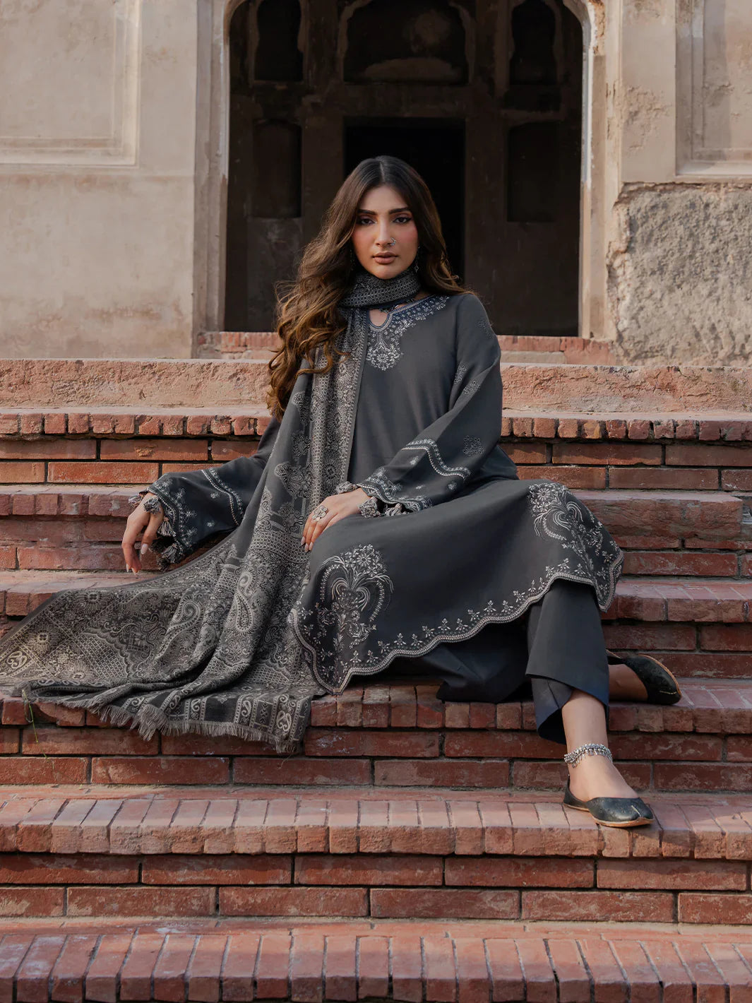 Winter 3PC Dhanak Embroidered Suit - kp33112
