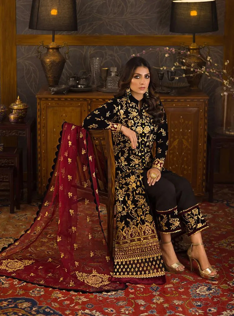 Winter  Embroidered Velvet 3piece suit - KP3358
