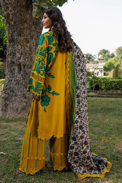 Winter  3PC Karandi Digital Print Dress - KP33418