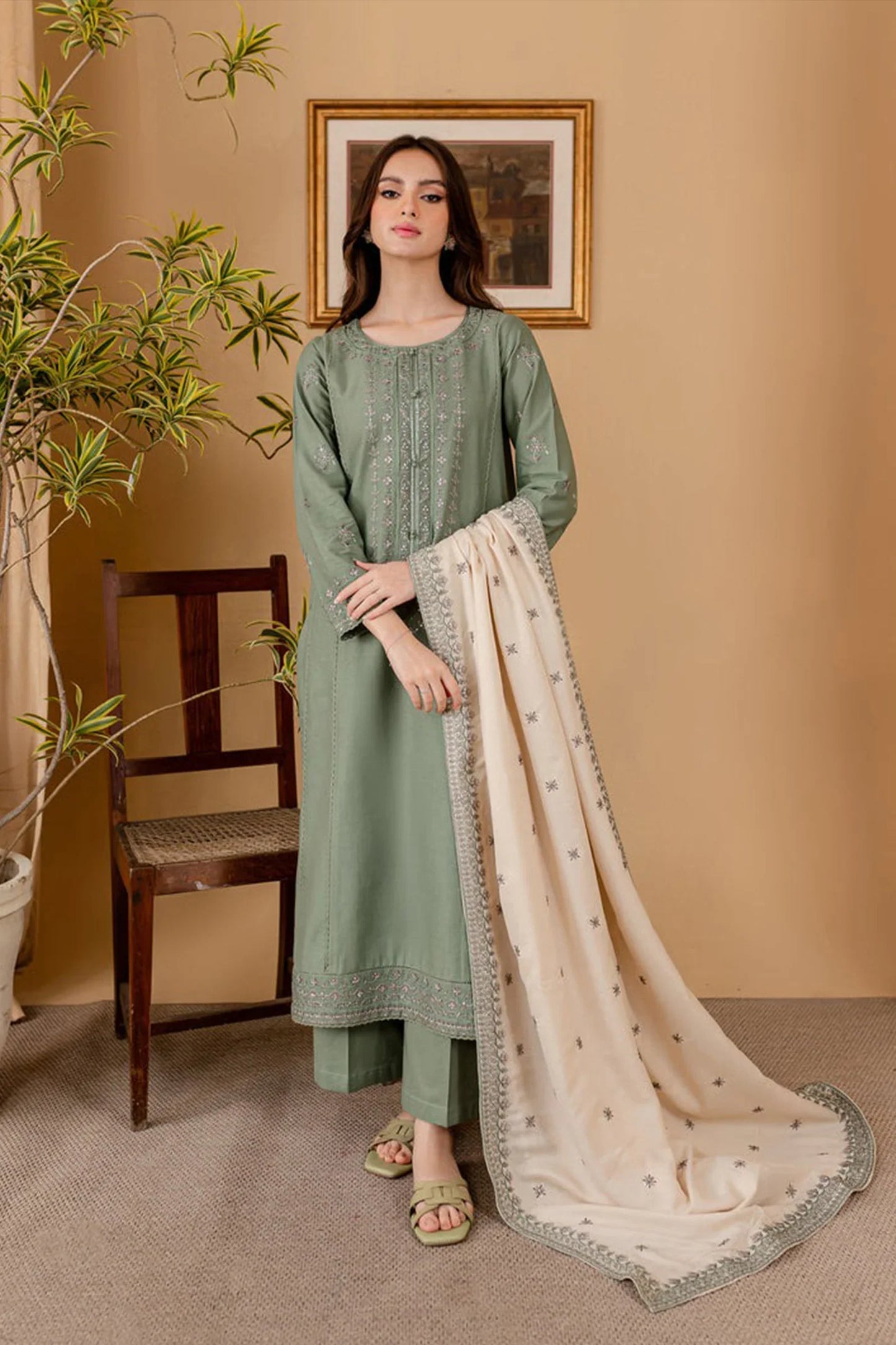 Winter   3PC Dhanak Embroidered Suit - kp3362