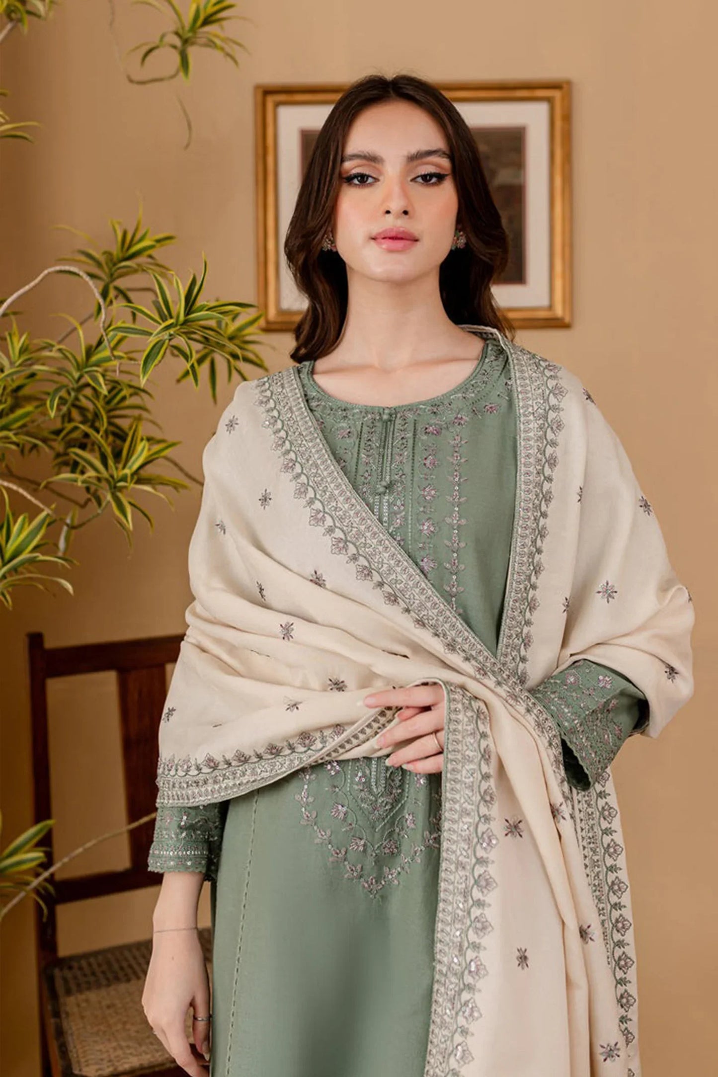 Winter   3PC Dhanak Embroidered Suit - kp3362