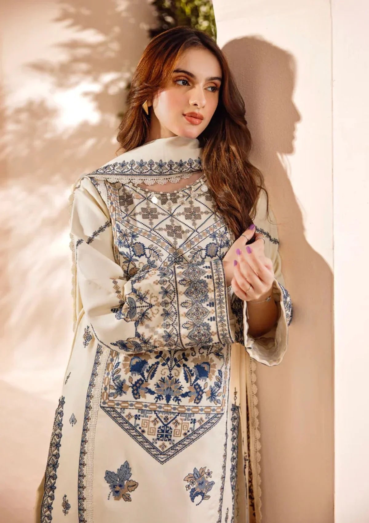 Winter 3PC Dhanak Embroidered Suit - kp3381