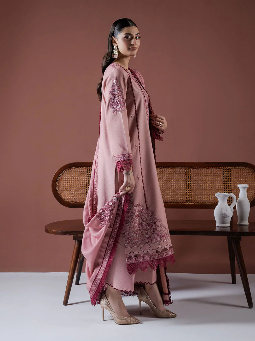 Winter  3PC Dhanak Embroidered Suit - kp3384