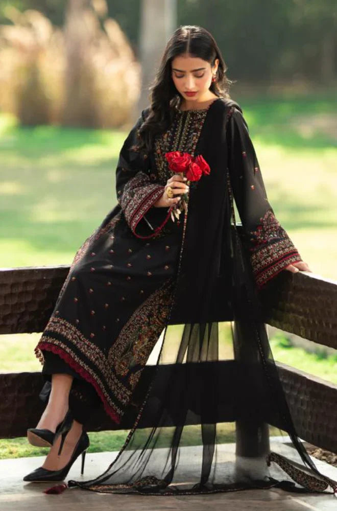Summer 3PC Lawn Embroidered Suit - KP1102