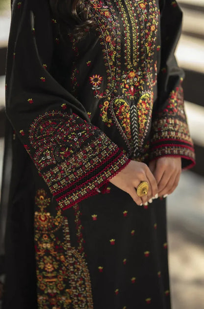 Summer 3PC Lawn Embroidered Suit - KP1102