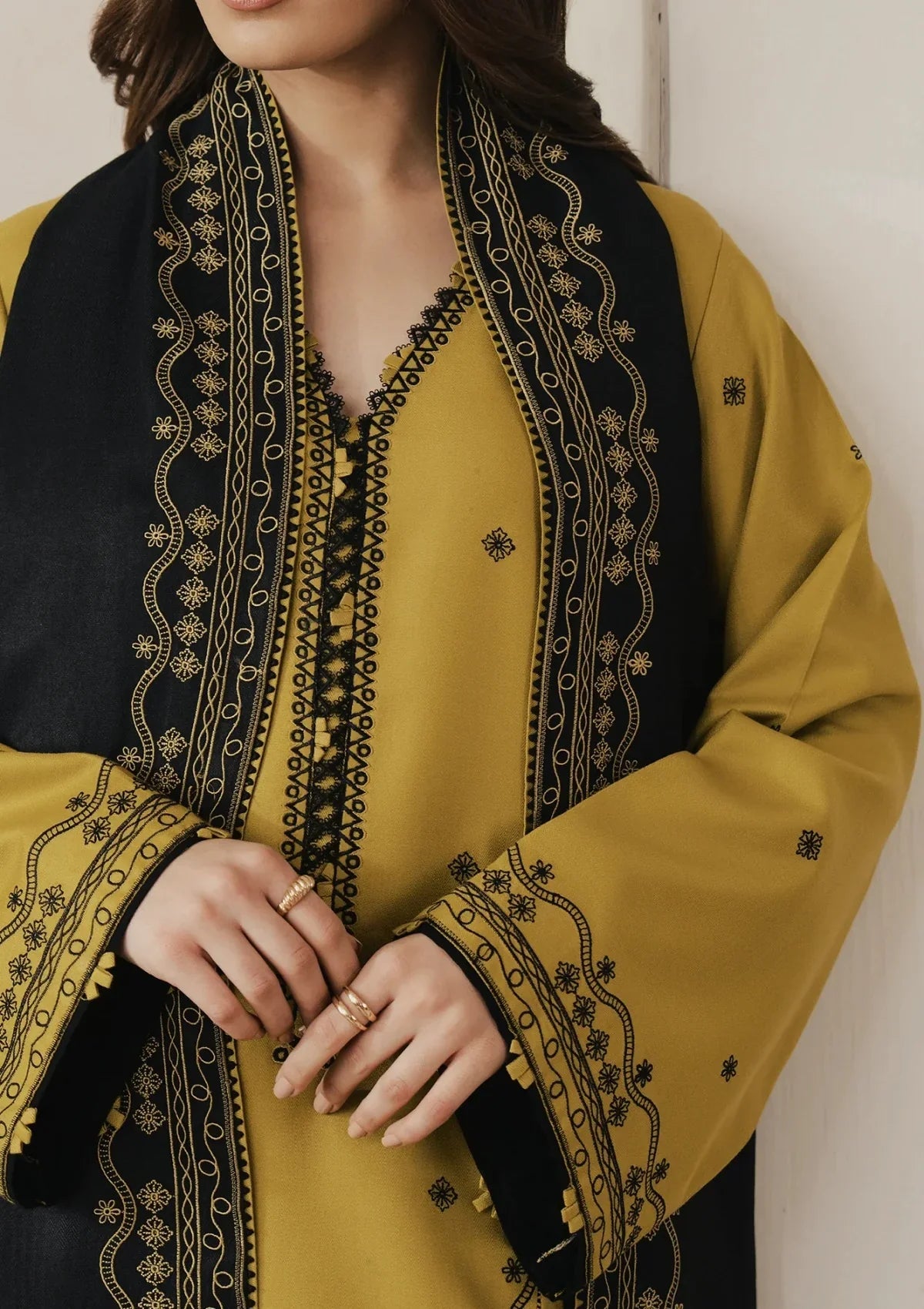 Winter 3PC Dhanak Embroidered Suit - kp33152