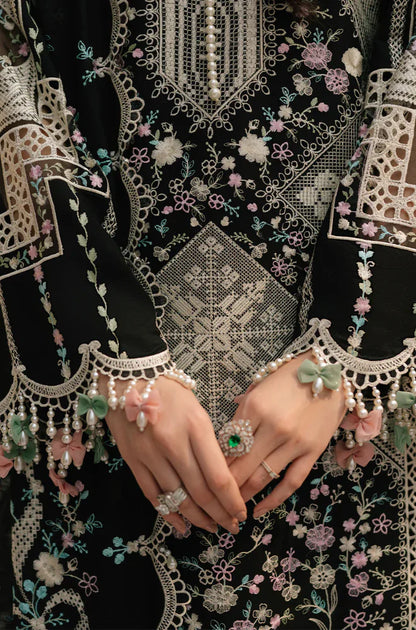Summer 3PC Lawn Chikankri Embroidered Suit - KP1128