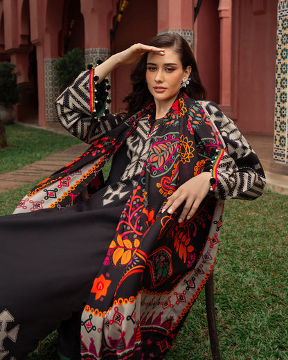 Winter 3PC Karandi Digital Print Dress - KP3391