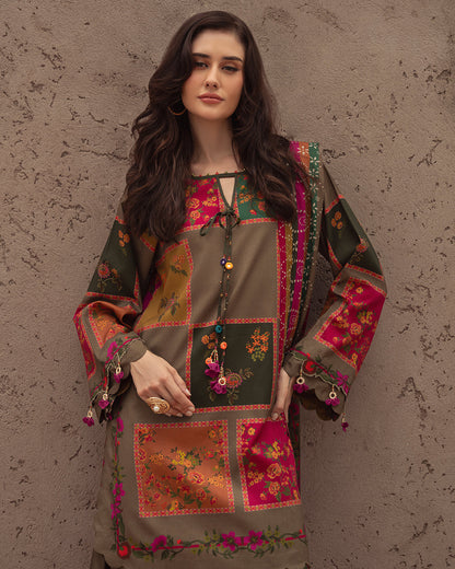 Winter 3PC Karandi Digital Print Dress - KP3387