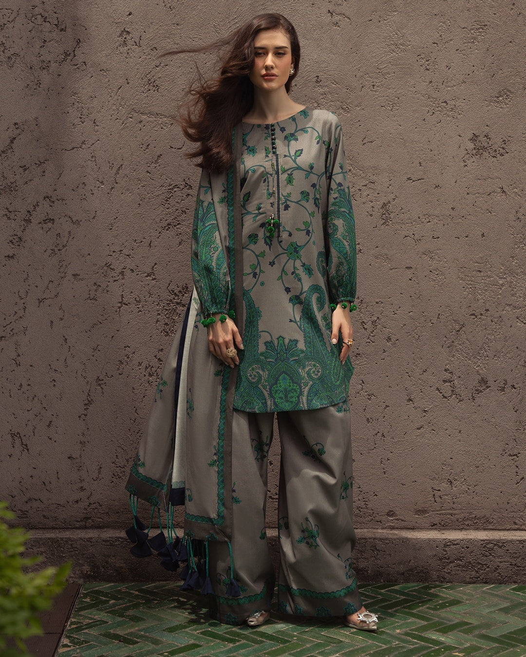 Winter 3PC Karandi Digital Print Dress - KP3394