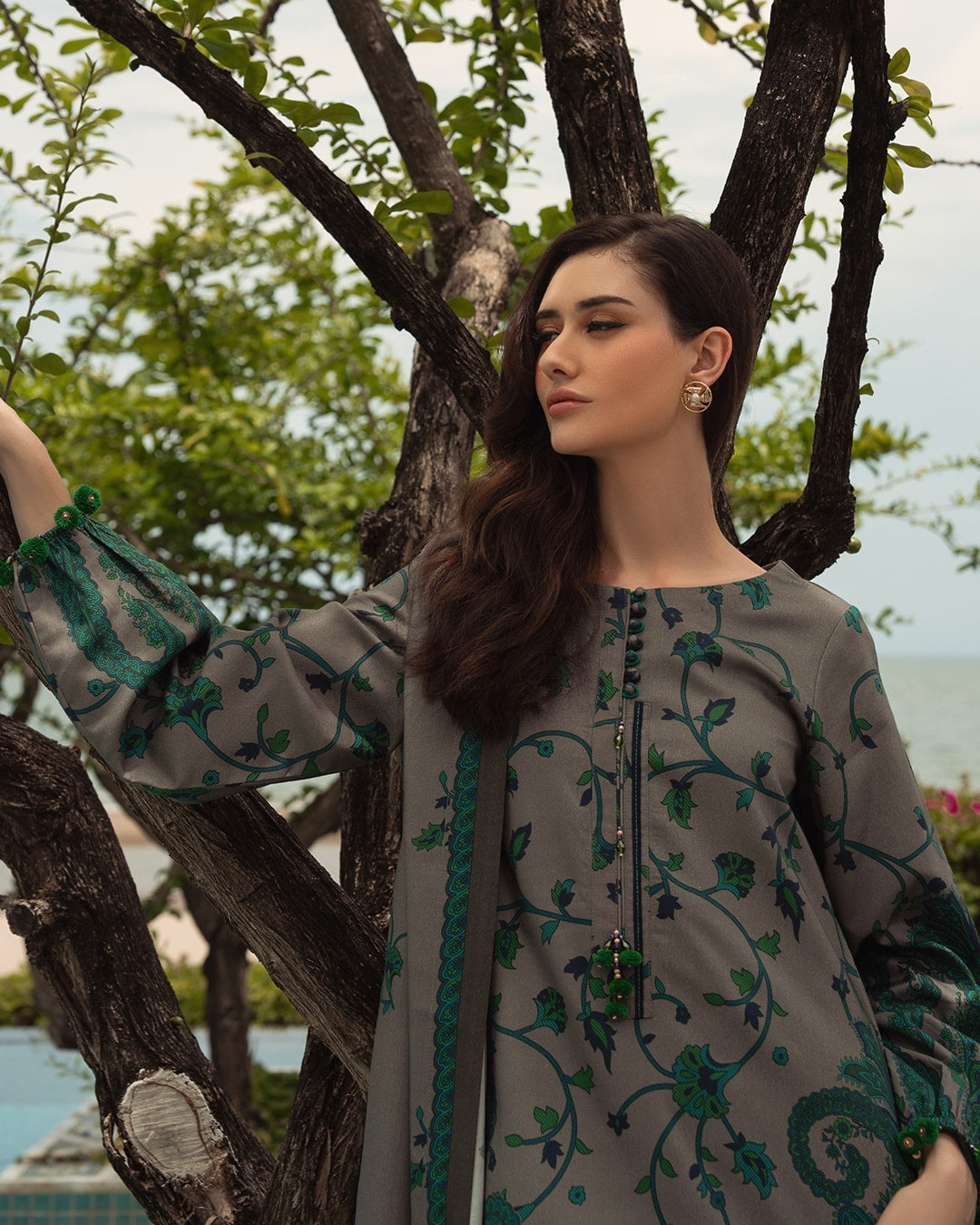 Winter 3PC Karandi Digital Print Dress - KP3394