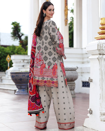 Winter 3PC Karandi Digital Print Dress - KP33400