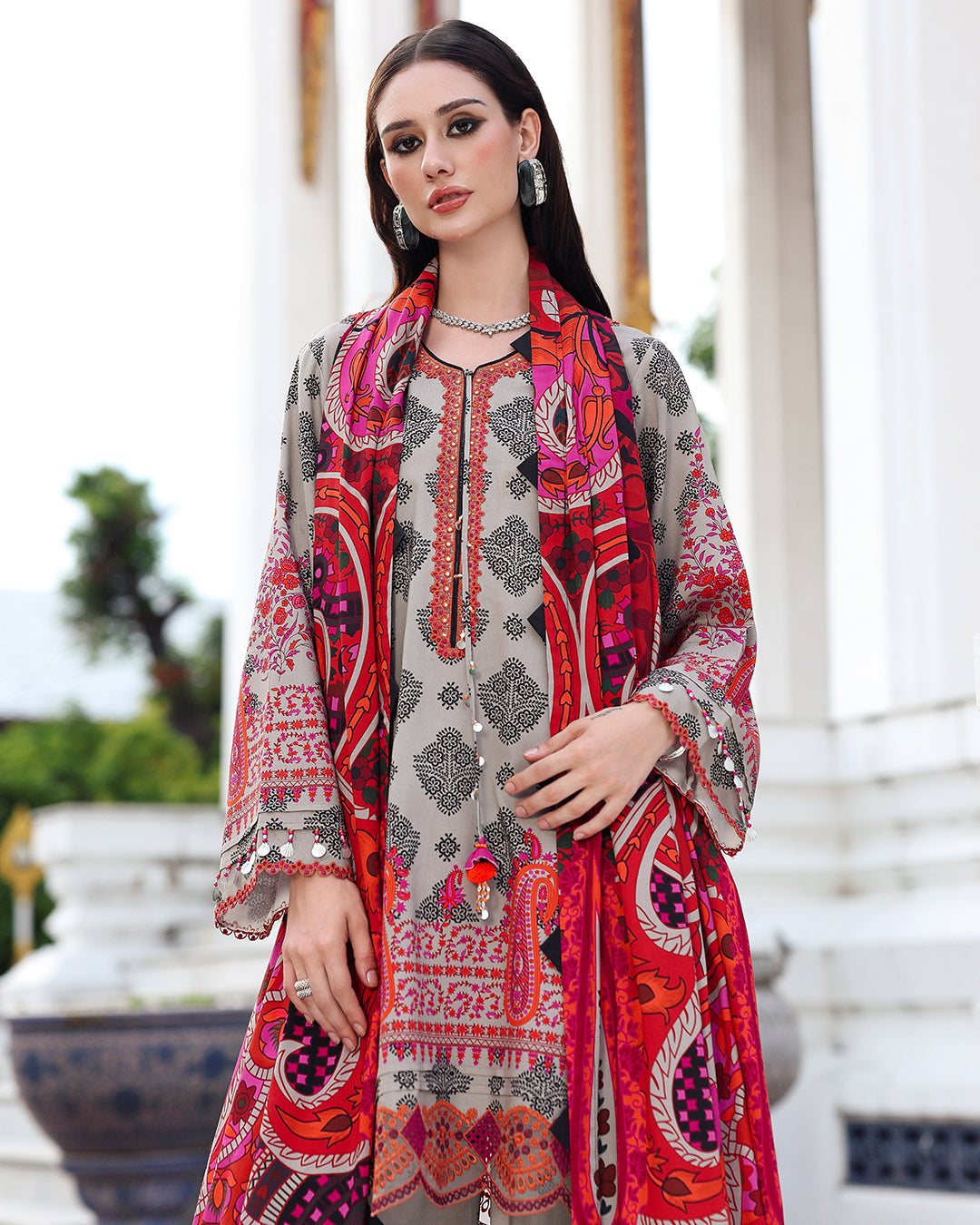 Winter 3PC Karandi Digital Print Dress - KP33400