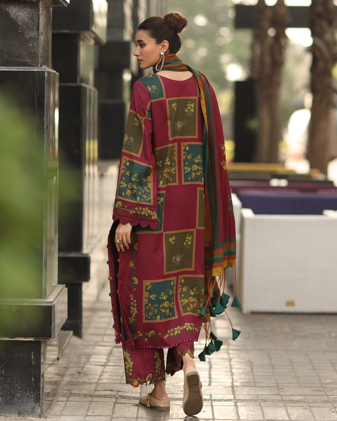 Winter 3PC Karandi Digital Print Dress - KP33100