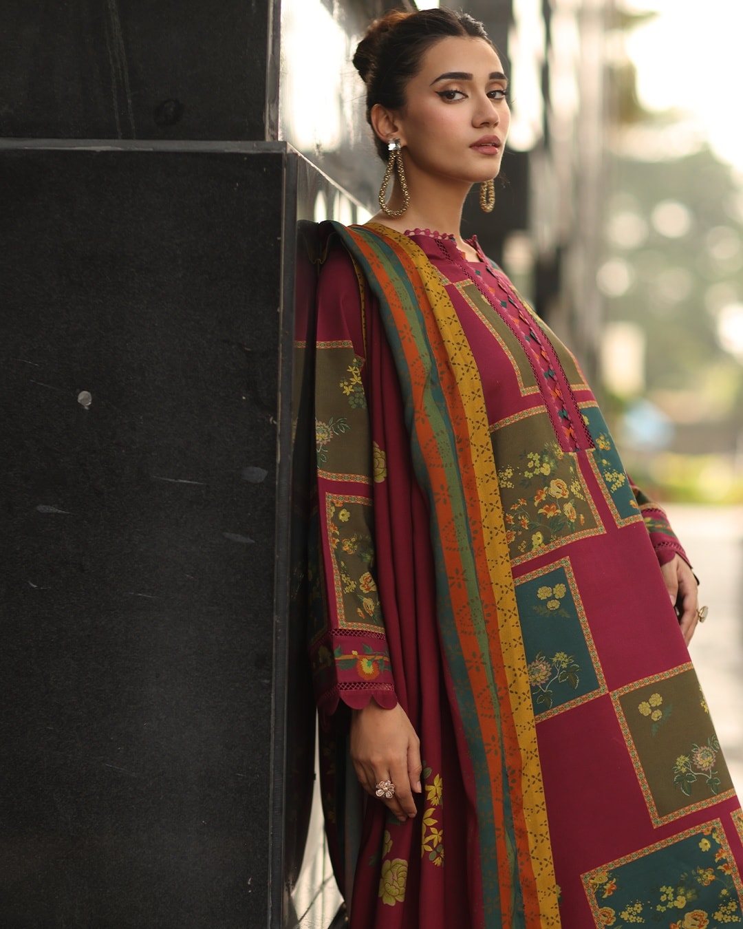 Winter 3PC Karandi Digital Print Dress - KP33100
