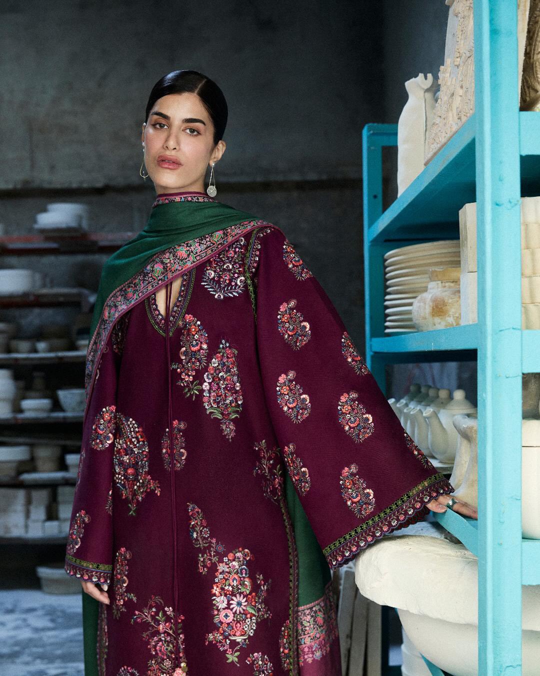 Winter 3PC Dhanak Embroidered Suit - kp33153