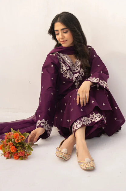 Summer 3PC Lawn Embroidered Suit - kp1112