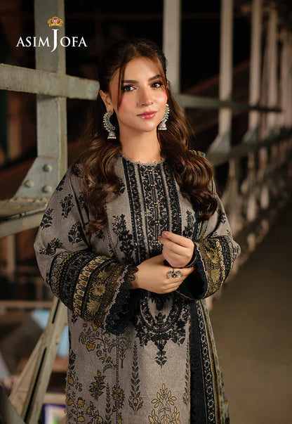 Winter 3PC Karandi Digital Print Dress - KP33410