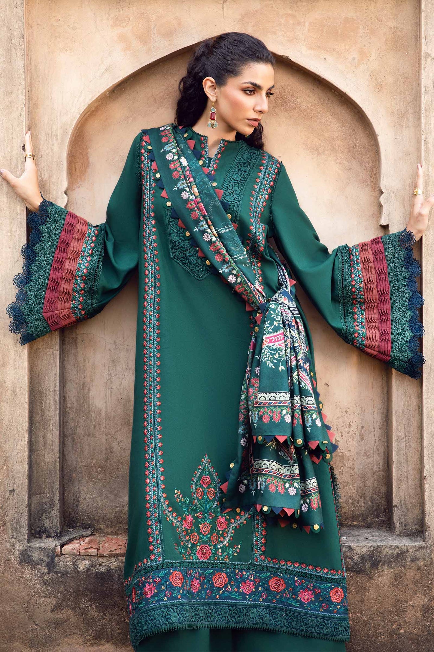 Winter   3PC Dhanak Embroidered Suit - kp3370
