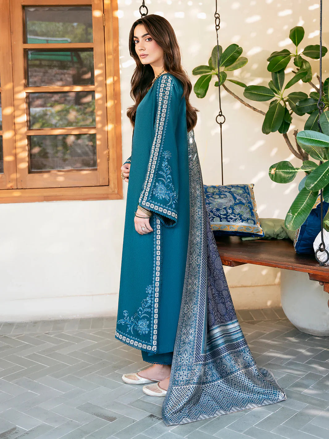 Winter 3PC Dhanak Embroidered Suit - kp33104