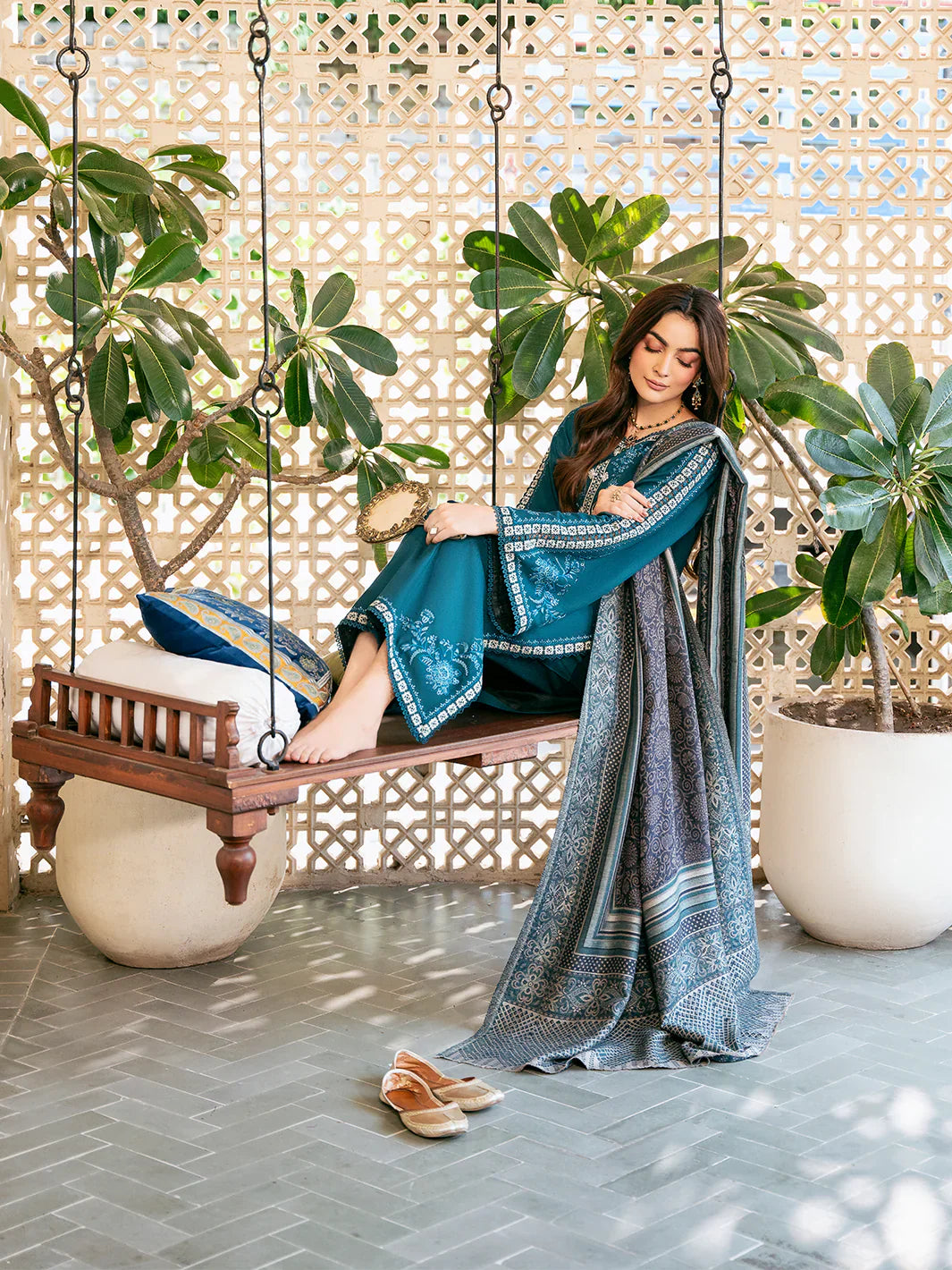 Winter 3PC Dhanak Embroidered Suit - kp33104