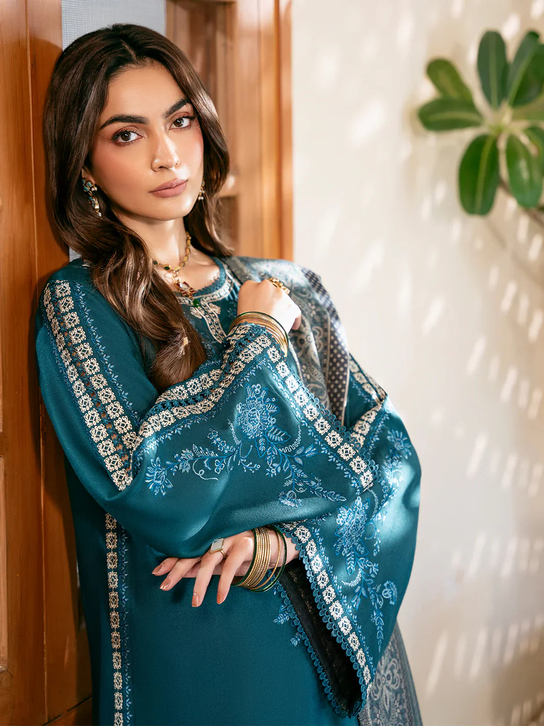 Winter 3PC Dhanak Embroidered Suit - kp33104