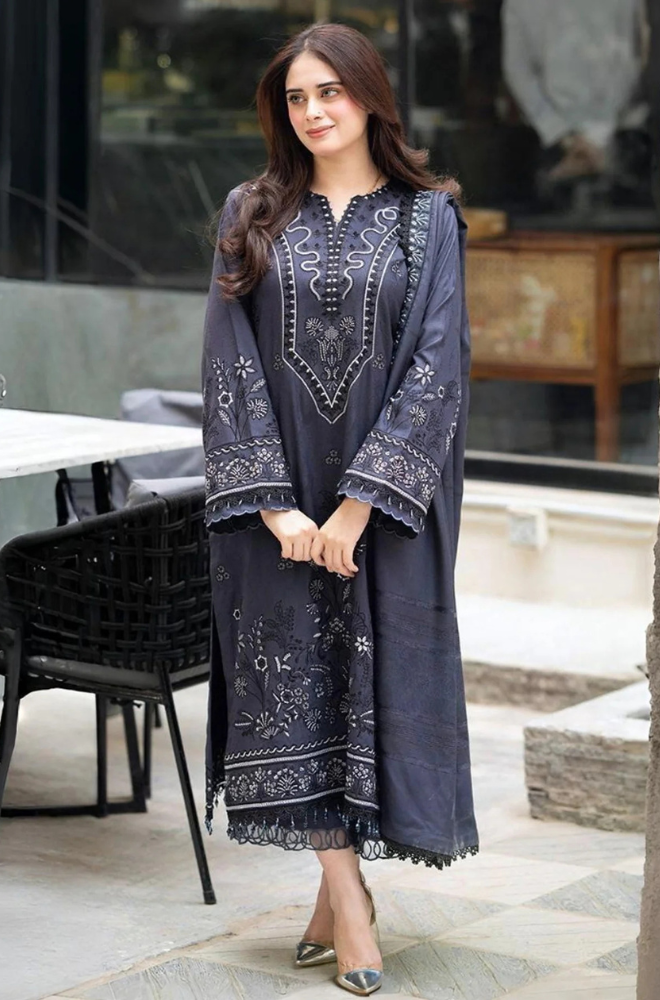 Winter  3PC Dhanak Embroidered Suit - kp3382