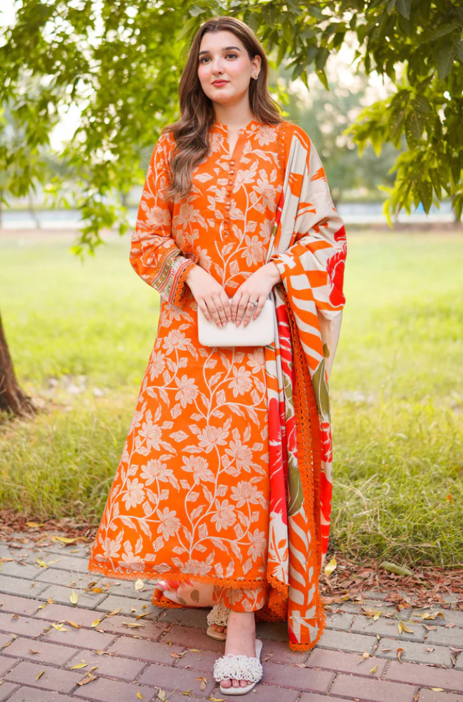 Winter 3PC Karandi Digital Print Dress - KP33415