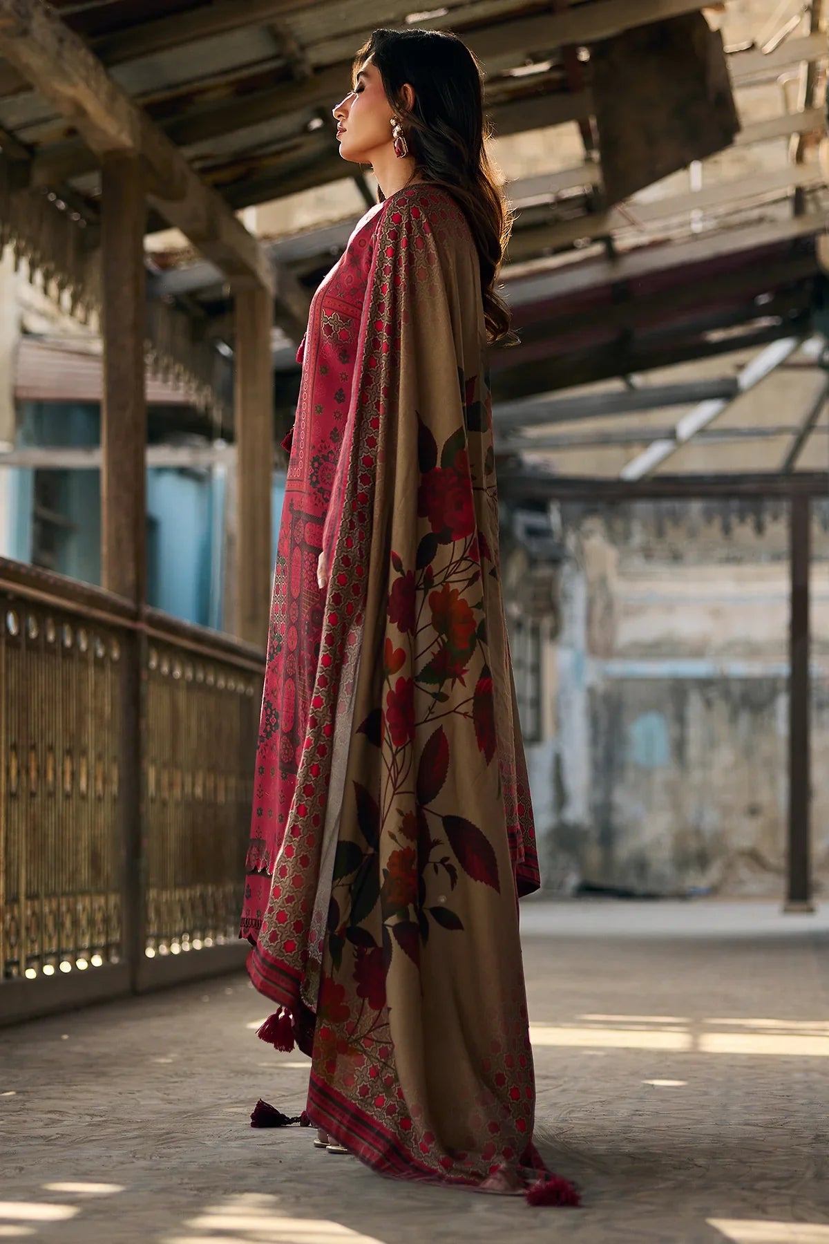 Winter  3PC Karandi Digital Print Dress - KP33135