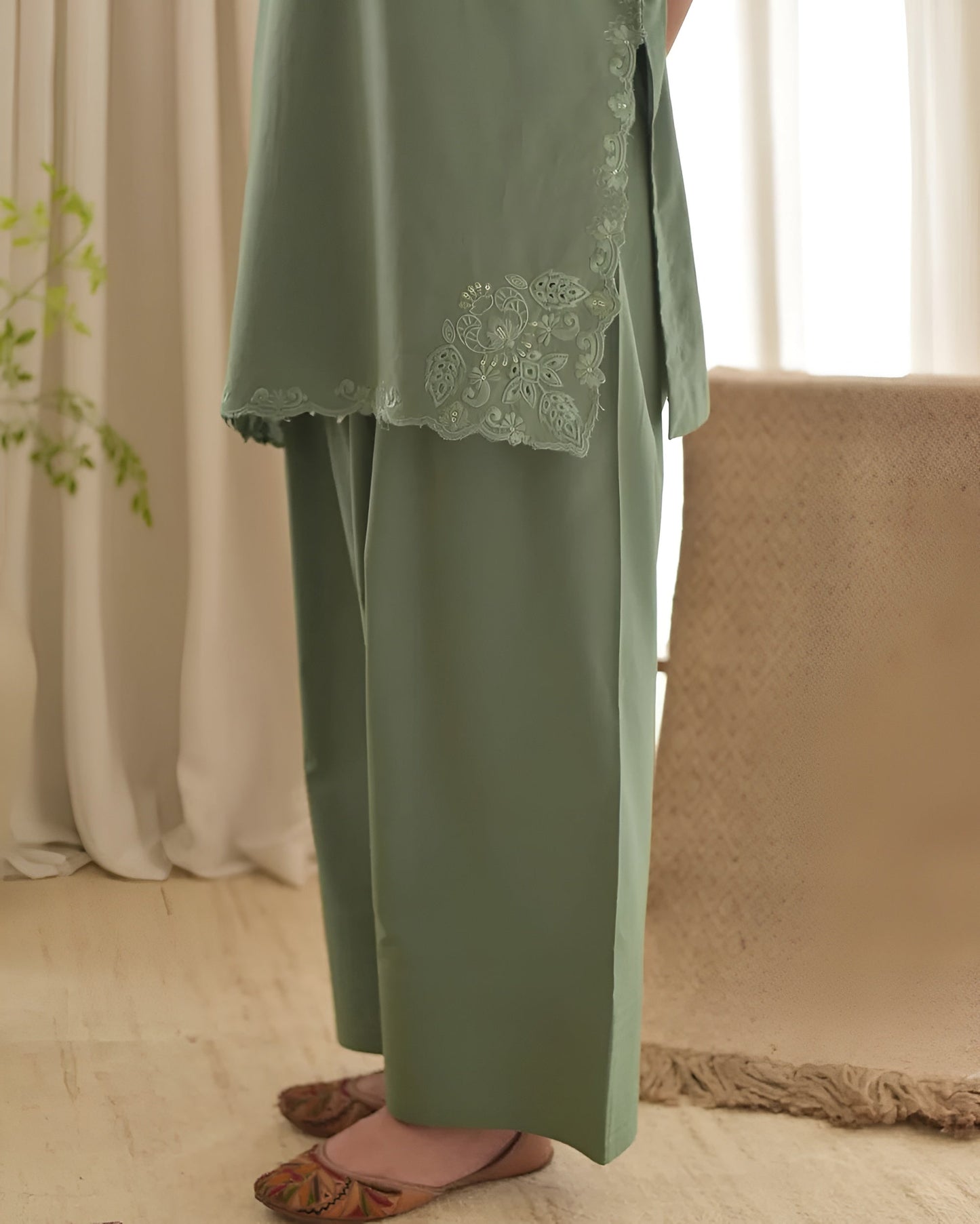 Summer 3PC Lawn Embroidered Suit - kp1122
