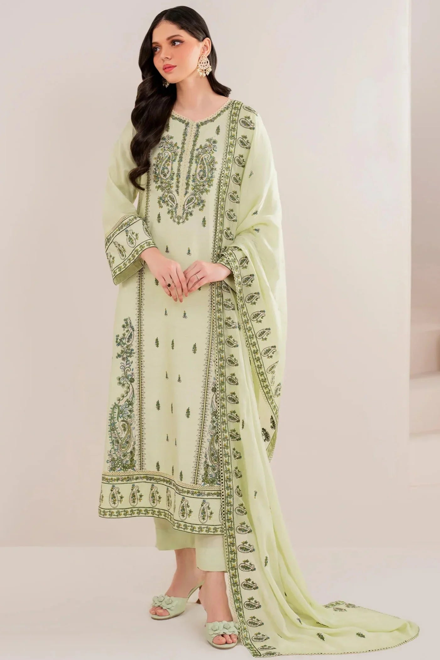 Winter  3PC Dhanak Embroidered Suit - kp3386