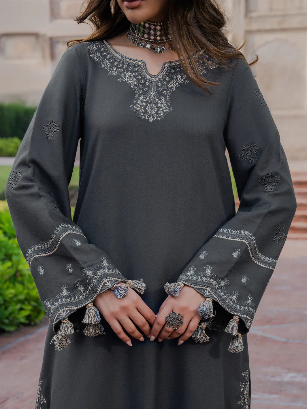 Winter 3PC Dhanak Embroidered Suit - kp33112