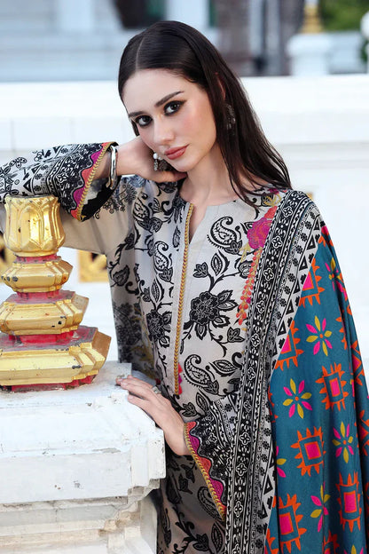 Winter 3PC Karandi Digital Print Dress - KP33115