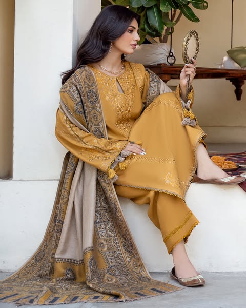 Winter 3PC Dhanak Embroidered Suit - kp33103