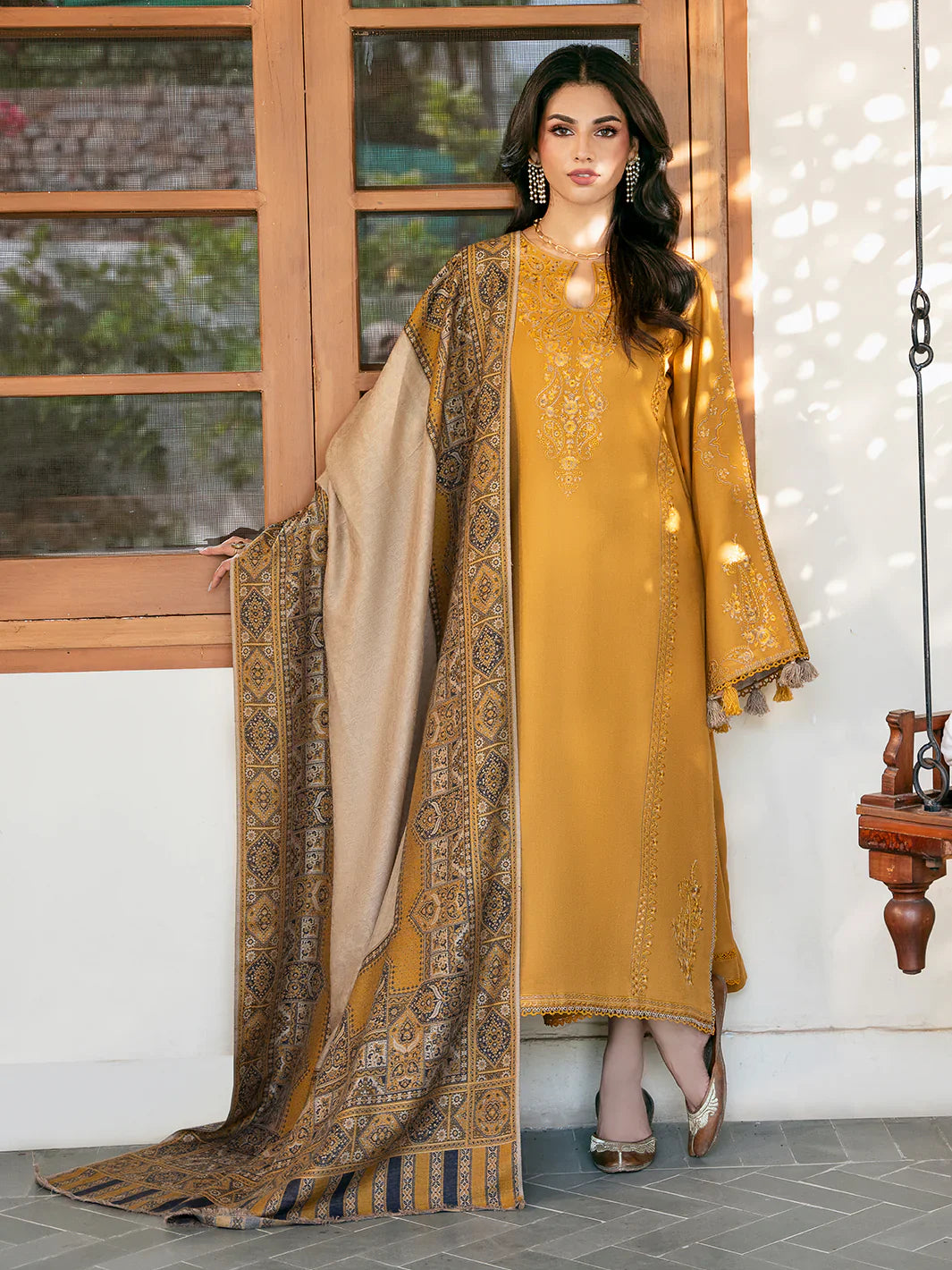 Winter 3PC Dhanak Embroidered Suit - kp33103